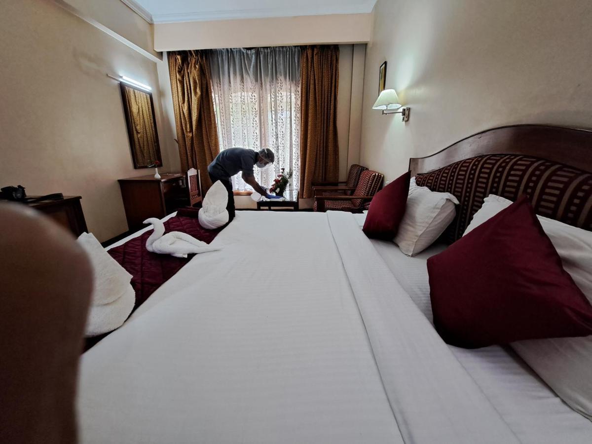 Hotel Preethi Classic Towers Ooty Buitenkant foto