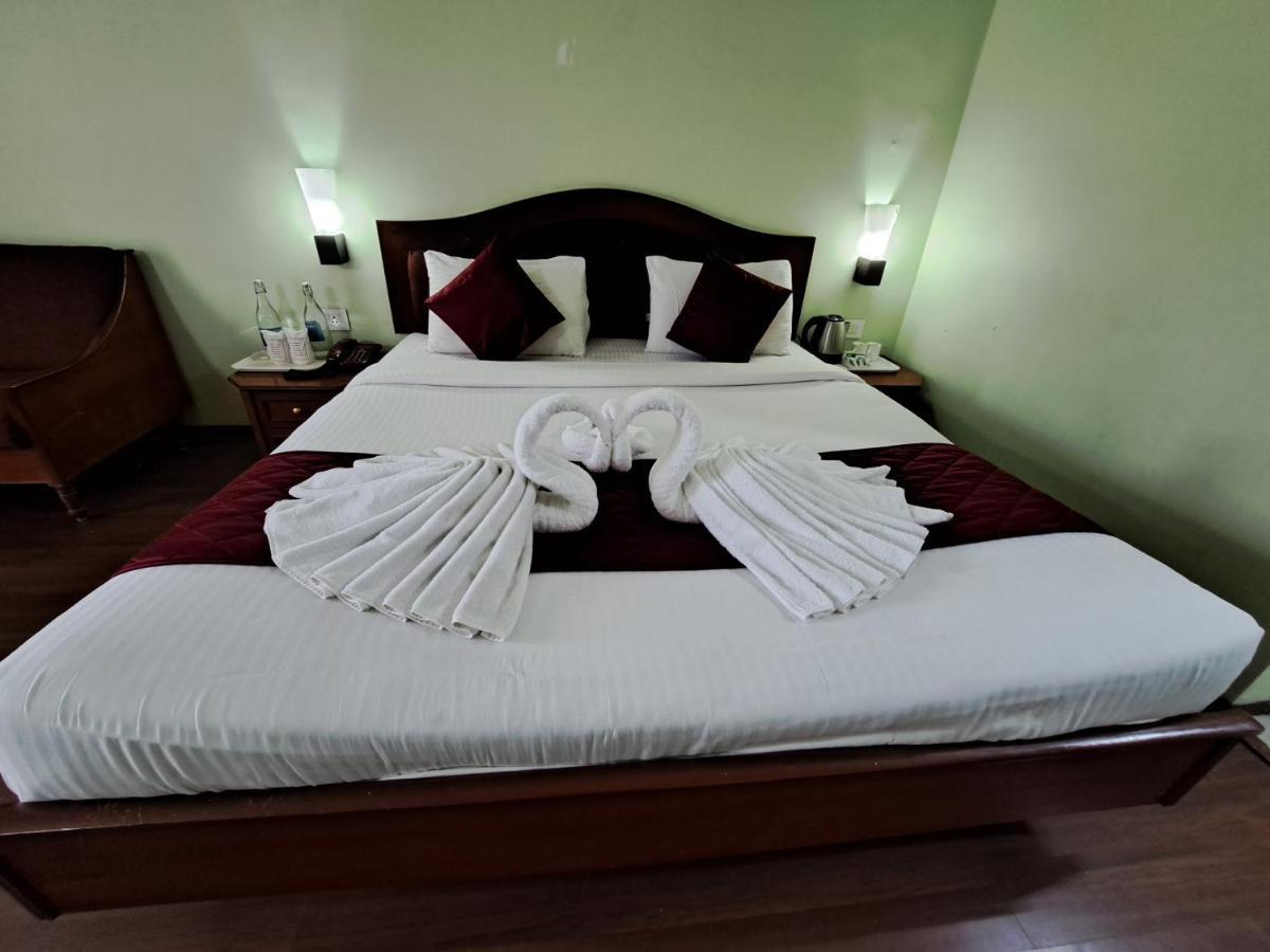 Hotel Preethi Classic Towers Ooty Buitenkant foto
