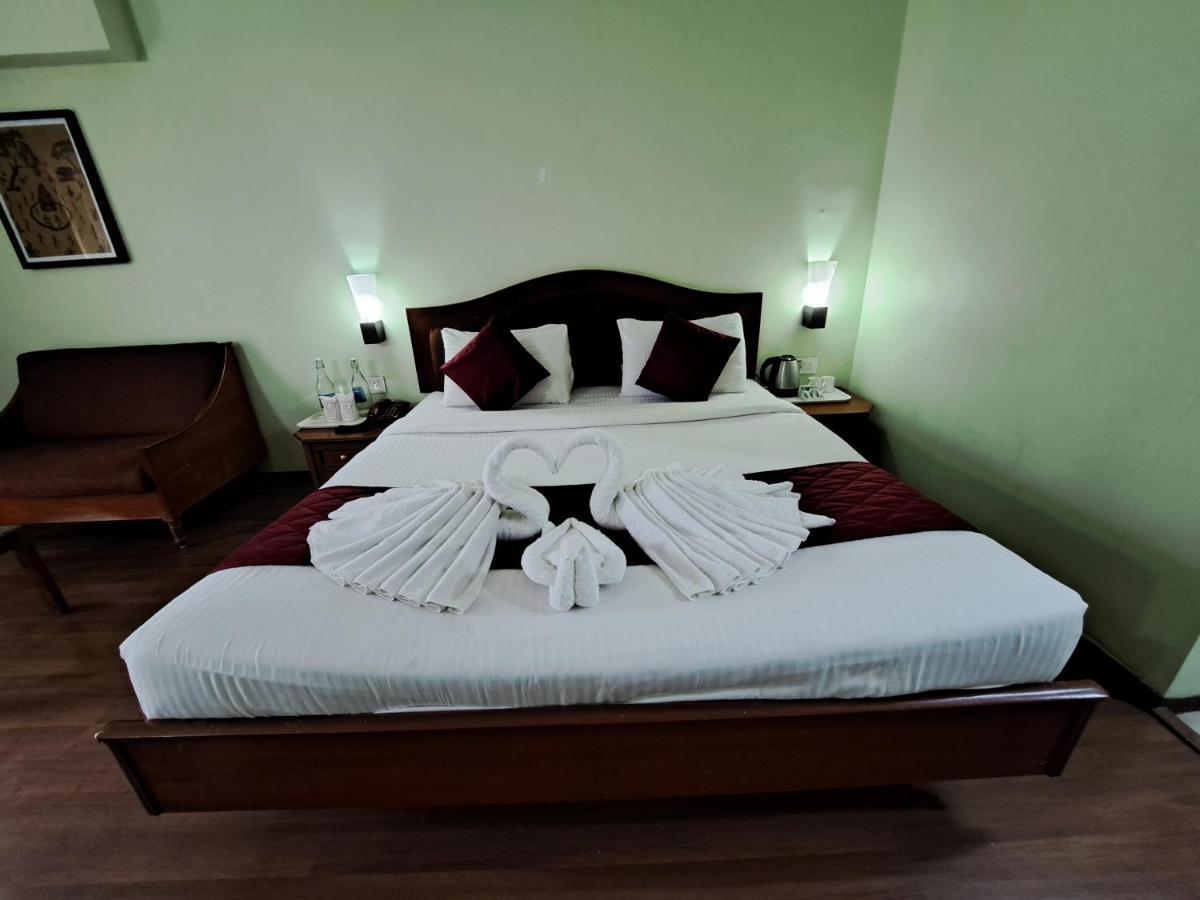 Hotel Preethi Classic Towers Ooty Buitenkant foto