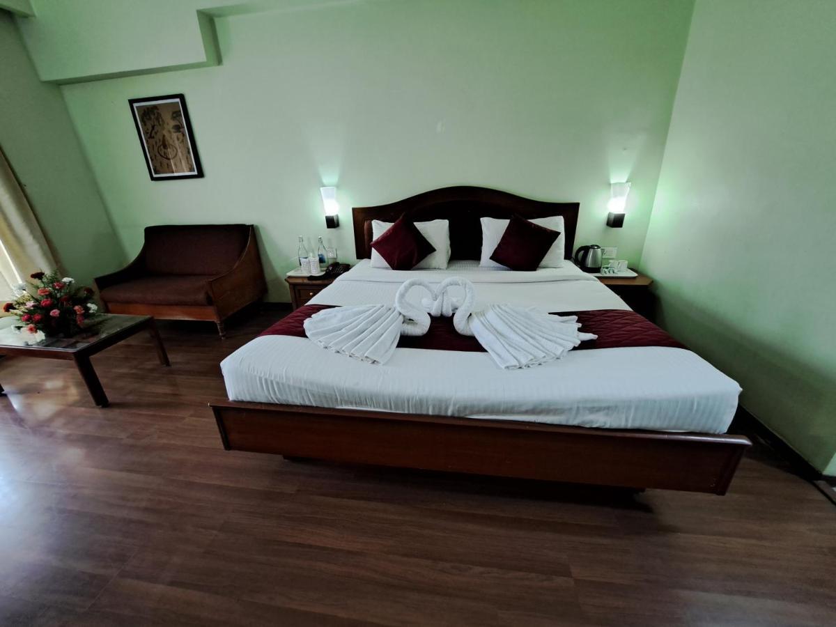 Hotel Preethi Classic Towers Ooty Buitenkant foto