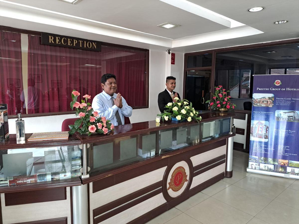 Hotel Preethi Classic Towers Ooty Buitenkant foto