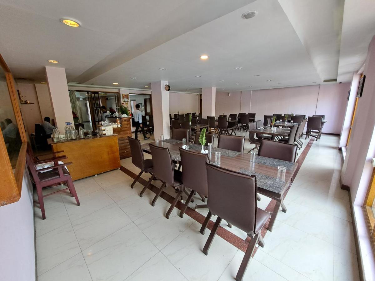 Hotel Preethi Classic Towers Ooty Buitenkant foto