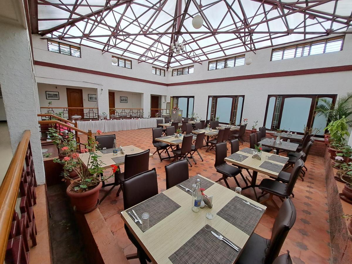 Hotel Preethi Classic Towers Ooty Buitenkant foto