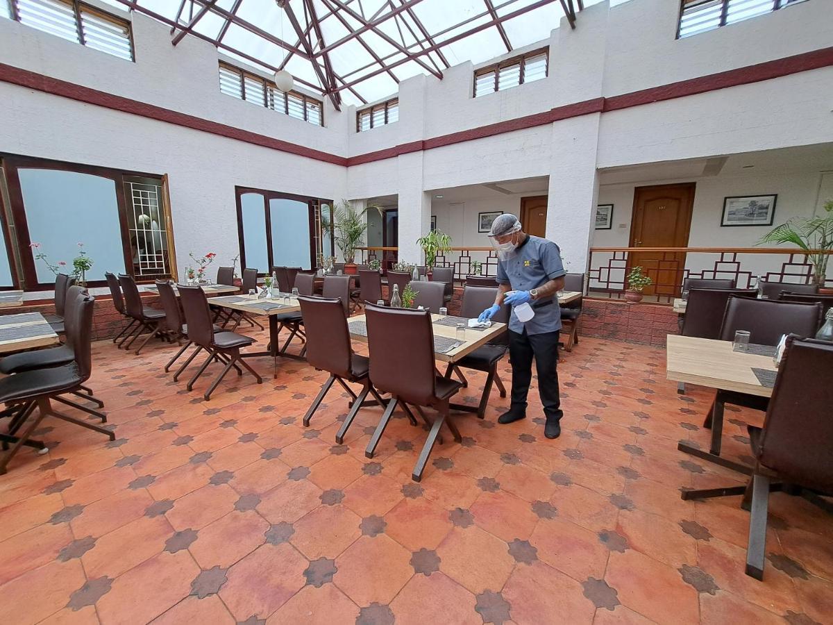 Hotel Preethi Classic Towers Ooty Buitenkant foto