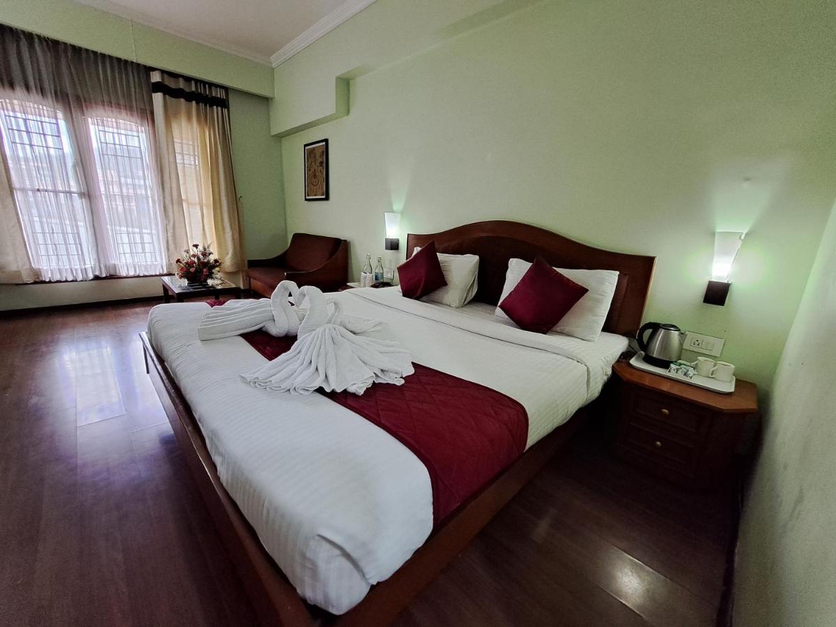 Hotel Preethi Classic Towers Ooty Buitenkant foto