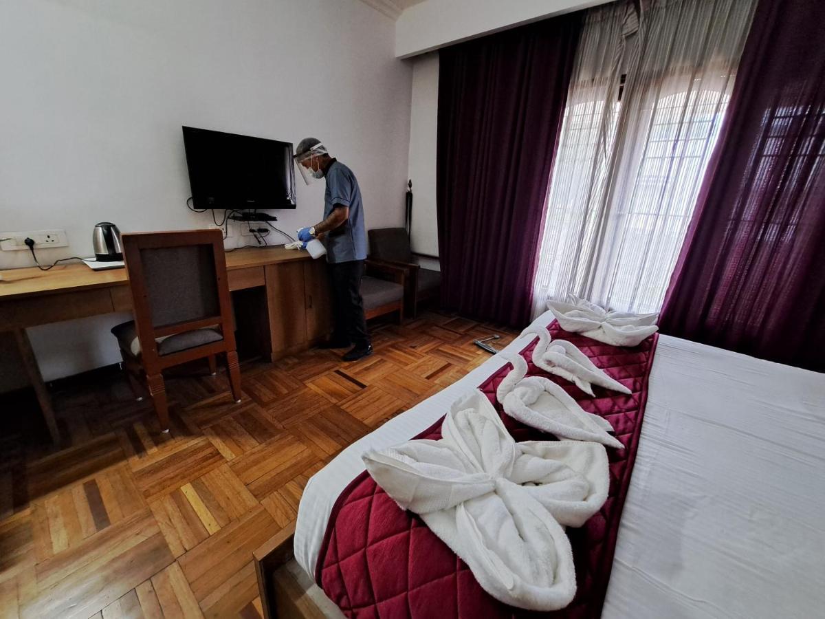 Hotel Preethi Classic Towers Ooty Buitenkant foto