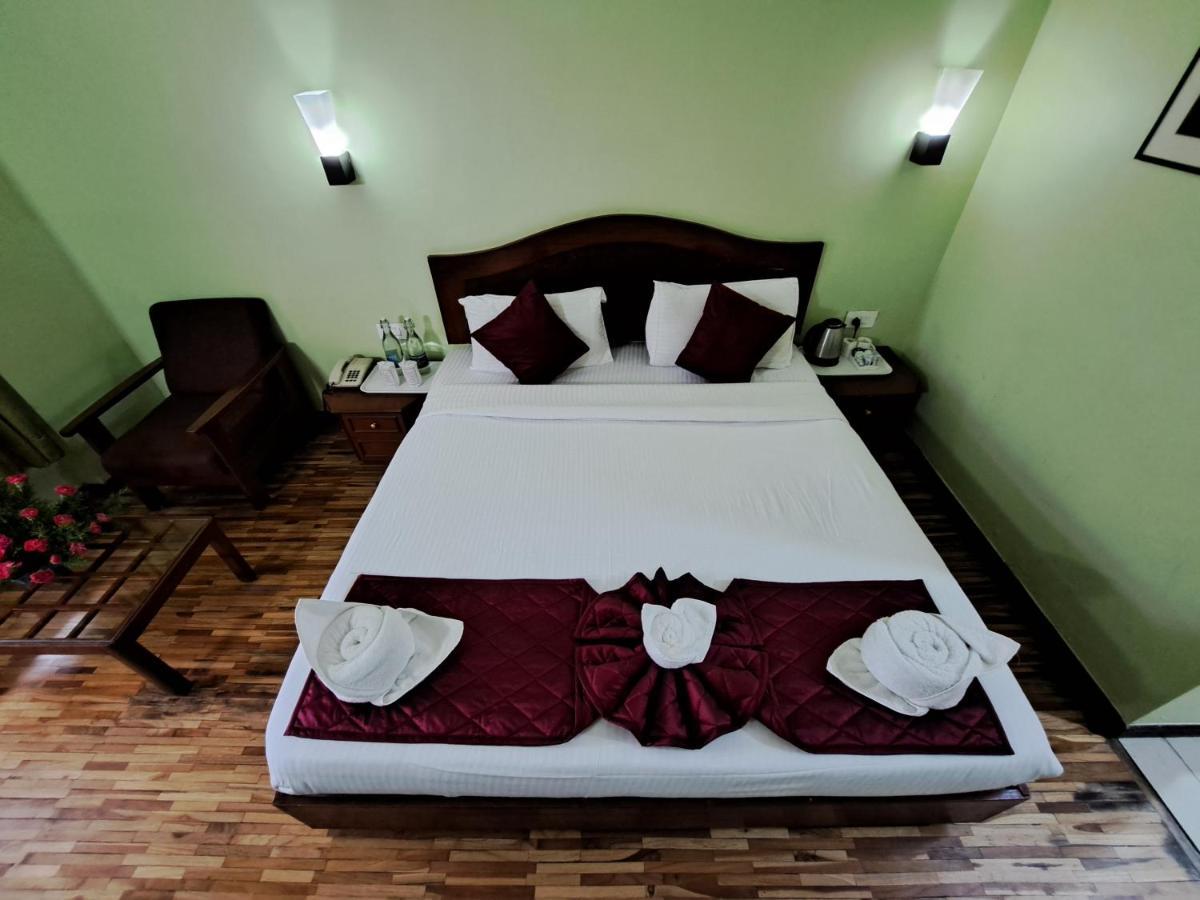 Hotel Preethi Classic Towers Ooty Buitenkant foto